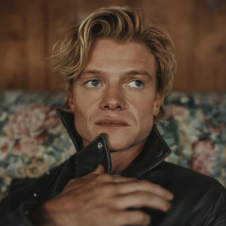 Tom Rhys Harries