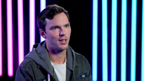 Play Nicholas Hoult